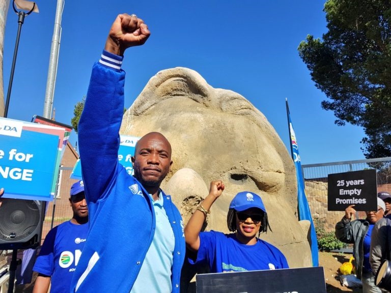Gauteng: ‘Astounding numbers’ from DA internal polling shows the party is closing gap on the ANC